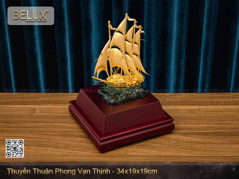 Mô hình thuyền thuận phong vạn thịnh dát vàng&nbsp;